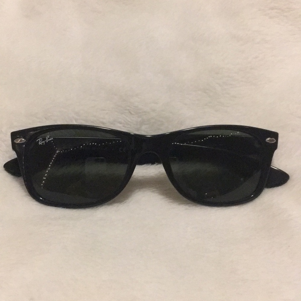 Ray-Ban Wayfarer Sunglasses